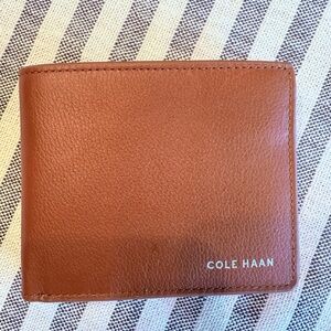 Cole Haan Men's Leather Everyday Bifold RFID Wallet
